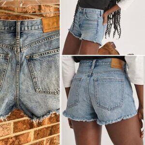 Aritzia Denim  * Forum The Ex-Boyfriend Hi-Rise Denim Short 100% cotton EUC
